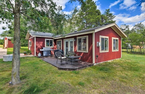 Solon Springs House | Lakefront Solon Springs Cabin with Private Dock!