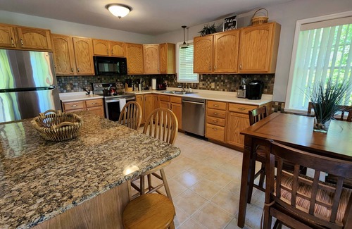 Athens Ski Chalet | Lakefront w/Dock! Family Friendly Amenities, Close to skiing and Hudson, NY