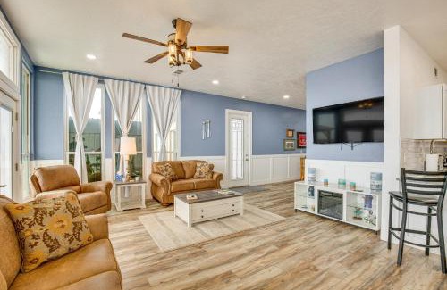 Lakeside City House | Lakefront Wichita Falls Home with Pool and Hot Tub
