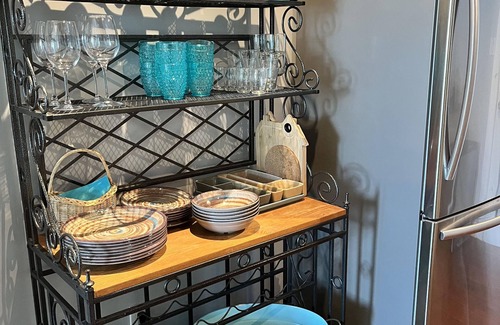 Dunsford Cottage | Lakehouse apartment with Bunkie