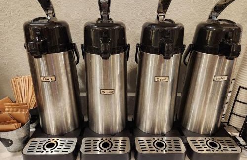 Pelican Rapids Hotel | Lakes Inn at Dunvilla