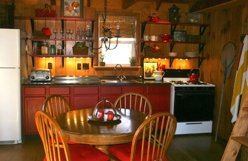 Wakefield Cottage | Lakes Region - Lakeside cottage on pristine Great East Lake - Smoke Free