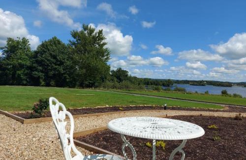 Enniskillen House | LakEscape - Waterfront Self- Catering Cabins