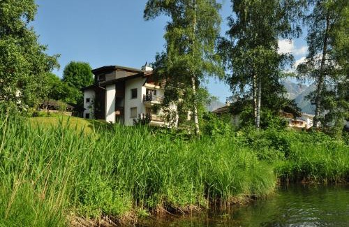 Laax Apartment | Lakeside - 3.5 Zimmer Ferienwohnung am Laaxersee