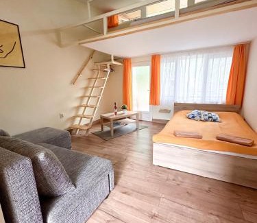 Soltvadkert Apartment | Lakeside Apartmanház Soltvadkert
