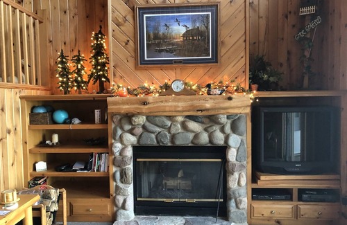 Onamia House | Lakeside cabin on Golf Course resort