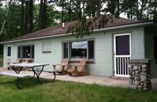 Millersburg House | Lakeside Cottage - Finch