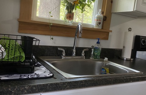 Warner Cottage | Lakeside home. Fishing, paddle boarding, swimming, and easy lake fun.