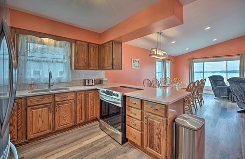 Duck Lake House | Lakeside home with large deck for enjoyment
