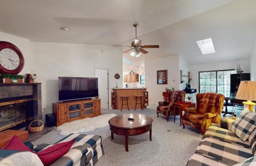 Pinetop-Lakeside House | Lakeside Livin'