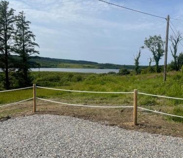 Kilfenora Bed & Breakfast | Lakeside lodge