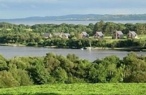 Enniskillen House | Lakeside Lodge Nestling on the Shores of Lower Lough Erne