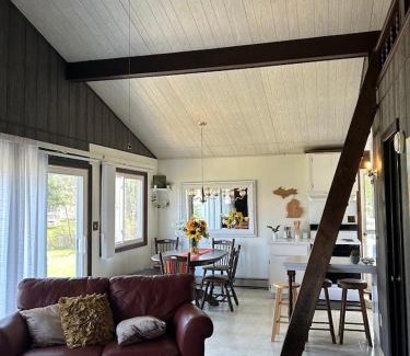 Port Hope House | Lakeside Loft - Walk to Lighthouse County Park