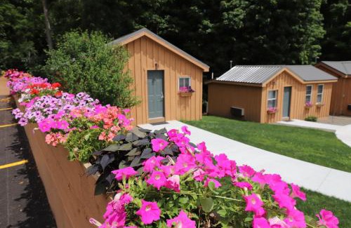 Town of Reading Hotel | Lakeside Resort