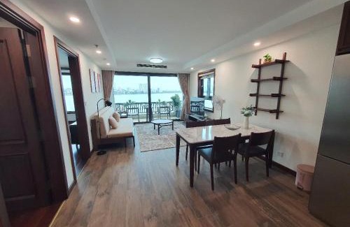 Quang An Apartment | Lakeside Retreat - Tay Ho