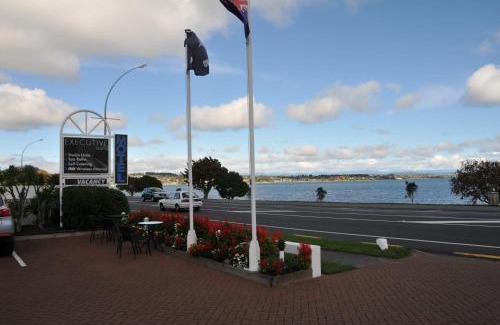Taupo Hotel | Lakeside Taupo Motel