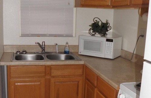 Sunrise Beach House | Lakeview Bungalow Retreat on Captain Ron's #6