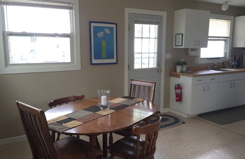 Plympton-Wyoming Cottage | Lakeview Cottage on Private Beach on Lake Huron