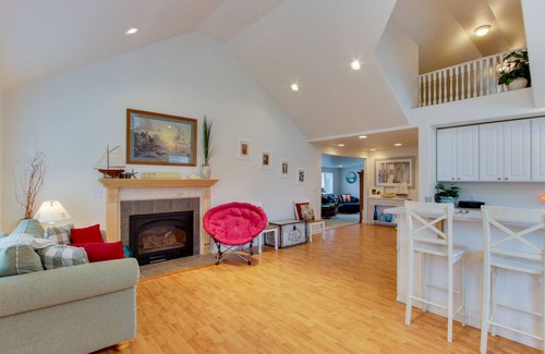 Sunset Beach House | Lakeview Family-Friendly Home - Just a Block to Sunset Beach Access