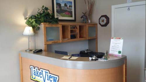 Algoma District Hotel | Lakeview Inn