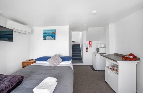 Ngongotaha House | Lakeview Small Studio
