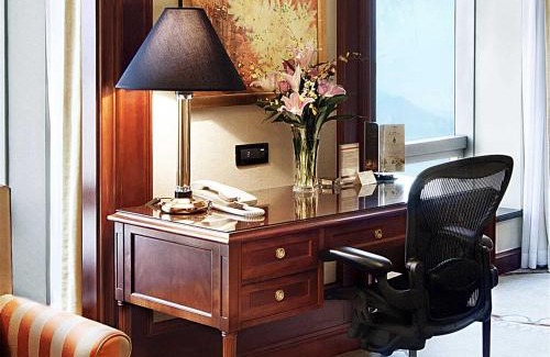 Gu Lou Hotel | Lakeview Xuanwu Hotel