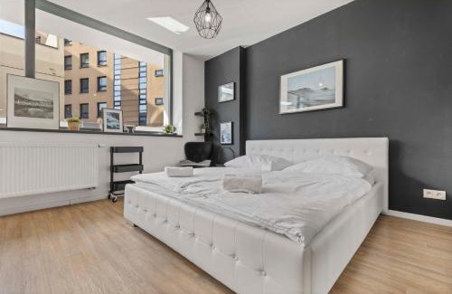Nivy Apartment | LAM Waves - AC - TERRACE
