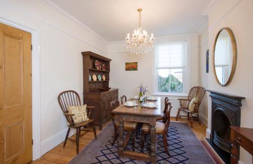 Seaford House | Lamb's Knees