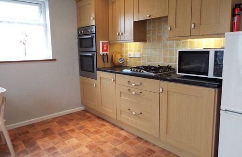 Cheddar House | LAMORA, pet friendly, with a garden in Cheddar