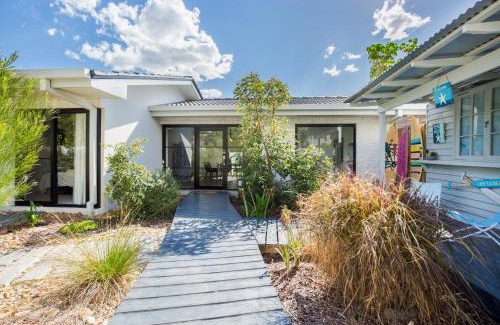 Surfers Paradise House | Lamour Holiday Beach House