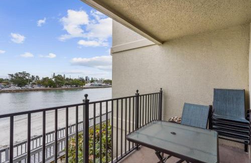 Sunset Beach House | Land's End 4-204 Bay Front - Premier