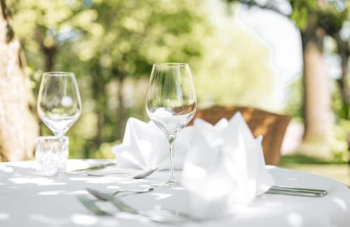 Oelixdorf Hotel | Landgasthof-Unter den Linden