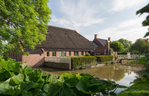 Zuidhorn Bed & Breakfast | Landgoedlogies Pábema