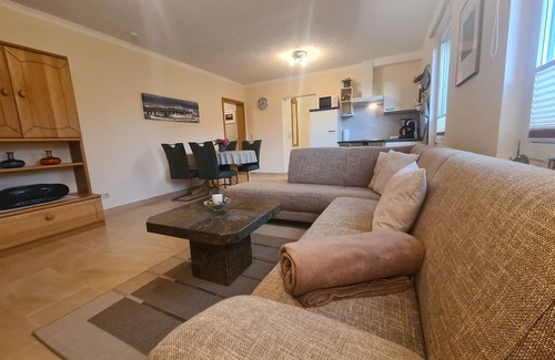 Gersdorf Apartment | Landhaus Gersdorf near Ostseebad Kühlungsborn - 3-room vacation apartment in a country house