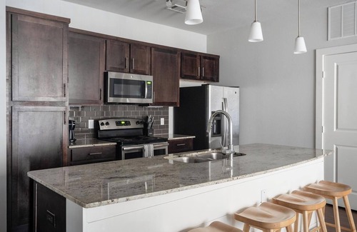 Buda Apartment | Landing | Amazing 2BD, Yoga Studio, Clubhouse