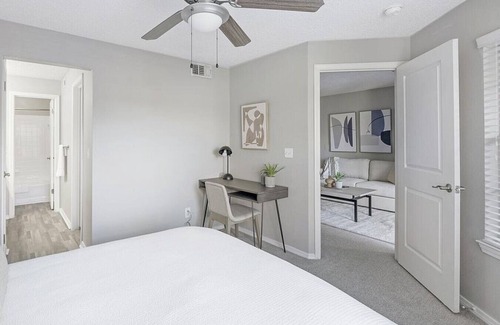 University Apartment | Landing at Caribbean Breeze - 1 Bedroom in University