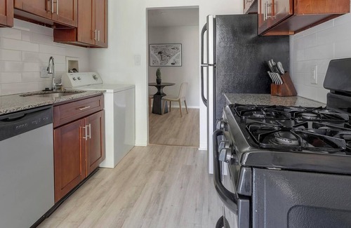 Greenbelt Apartment | Landing at Franklin Park at Greenbelt Station -.