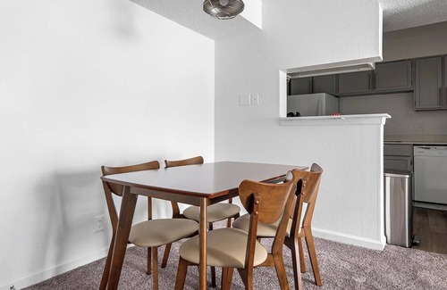 Windsor Park Apartment | Landing at Mueller Flats - 1 Bedroom in Windsor.