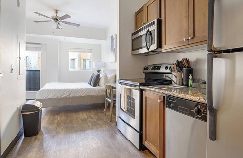 Pearl District Apartment | Landing at Pearl Studios - Studio in Northwest .