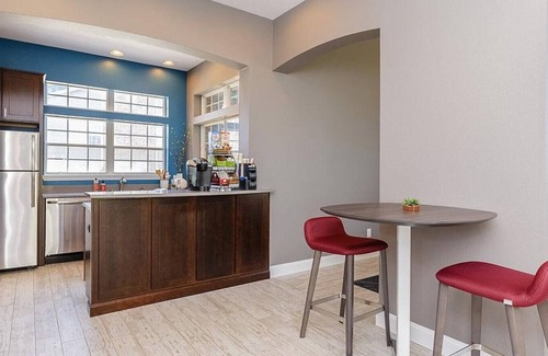 Ballwin Apartment | Landing at Reflection Cove Apartments - 2 Bedrooms in Town And Country