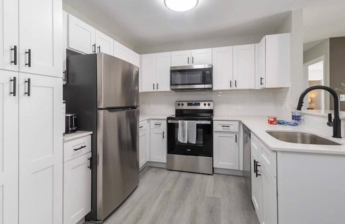 Waukesha Apartment | Landing at River's Edge - 2 Bedrooms in Downtown Waukesha
