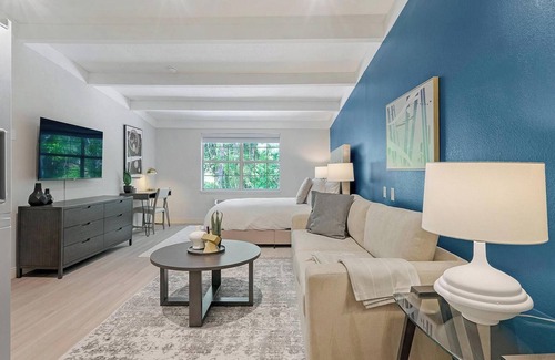 Northeast Raleigh Apartment | Landing at The Harrison - Studio in Northeast R.
