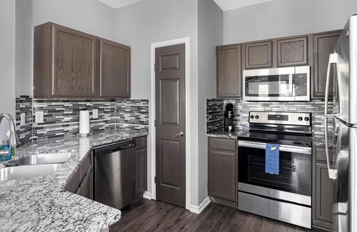Fossil Creek Apartment | Landing | Beautiful 1BD, Pool, Clubhouse