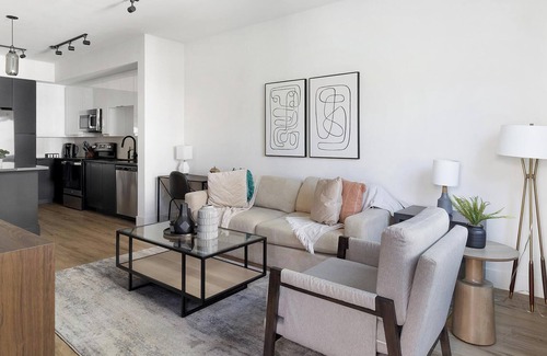 Providencia Park Apartment | Landing | Incredible 1BD, Yoga Studio, Clubhouse