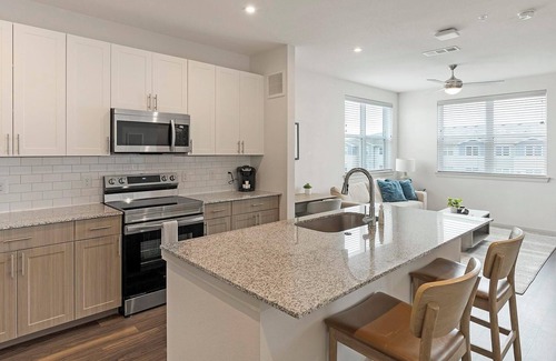 Fate Apartment | Landing | Modern 1BD, Gym, Clubhouse