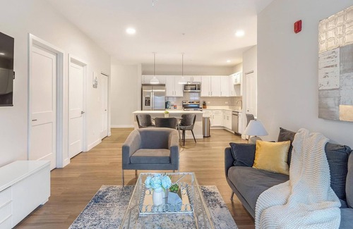 Willow Springs Apartment | Landing | Spectacular 2BD, Clubhouse, Pool