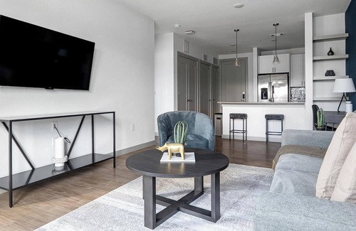 MLK Apartment | Landing | Stunning 1BD, Courtyard, Rooftop Lounge