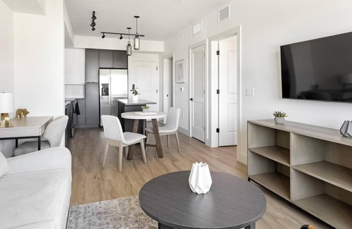 Providencia Park Apartment | Landing | Stylish 1BD, Clubhouse, Yoga Studio