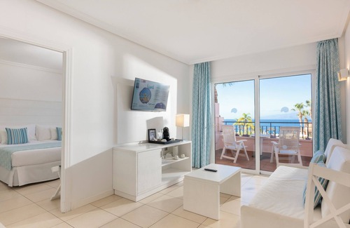 Puerto de Santiago Resort | Landmar Costa los Gigantes Family Resort