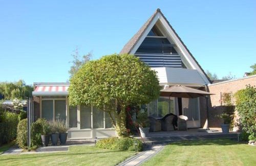 Uitwellingerga House | Langebaen 8, Uitwellingerga